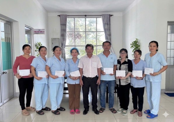 Công đoàn cơ sở Trung tâm Y tế Tịnh Biên chung tay chăm lo cho công đoàn viên, người lao động có hoàn cảnh khó khăn